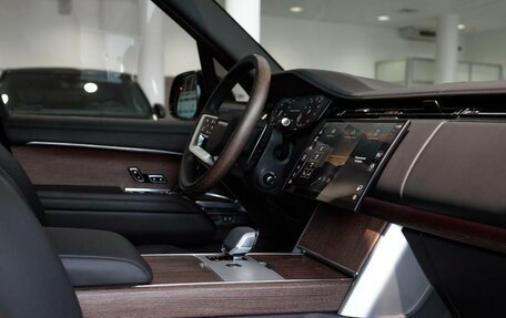 Land Rover Range Rover IV рестайлинг, 2025 год, 24 000 000 рублей, 9 фотография