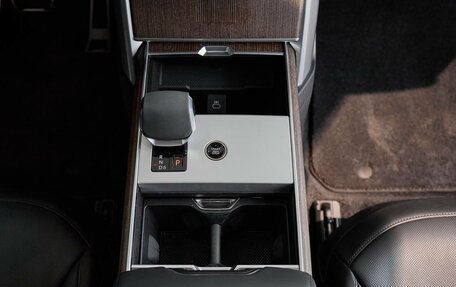 Land Rover Range Rover IV рестайлинг, 2025 год, 24 000 000 рублей, 21 фотография