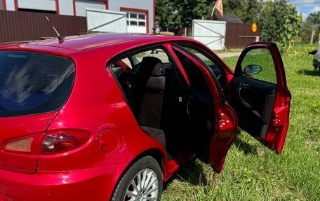 Alfa Romeo 147 I рестайлинг, 2006 год, 800 000 рублей, 13 фотография