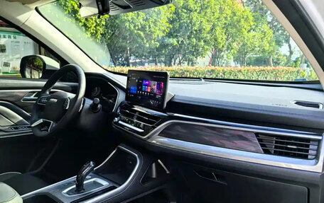 Haval H6, 2022 год, 1 300 000 рублей, 9 фотография