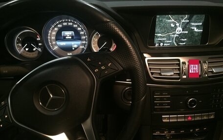 Mercedes-Benz E-Класс, 2015 год, 2 680 000 рублей, 3 фотография