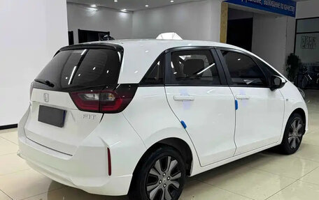 Honda Fit, 2022 год, 1 280 000 рублей, 6 фотография