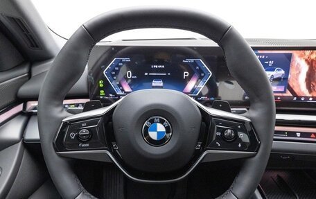 BMW 5 серия, 2025 год, 5 760 000 рублей, 16 фотография