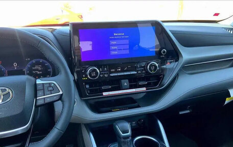 Toyota Highlander, 2025 год, 7 040 000 рублей, 10 фотография