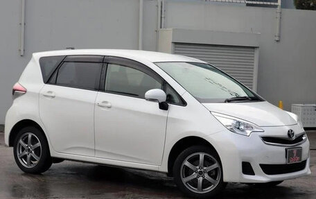 Toyota Ractis II, 2015 год, 945 003 рублей, 3 фотография