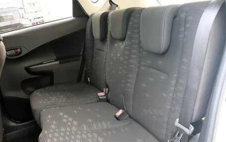 Toyota Ractis II, 2015 год, 945 003 рублей, 11 фотография