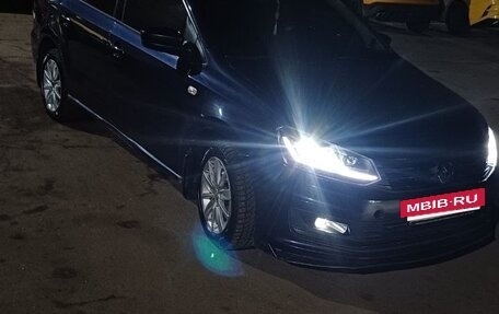 Volkswagen Polo VI (EU Market), 2016 год, 850 000 рублей, 2 фотография