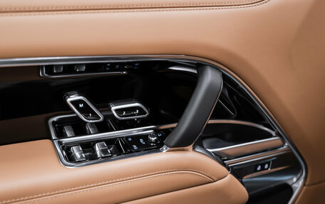 Land Rover Range Rover IV рестайлинг, 2025 год, 20 300 000 рублей, 25 фотография