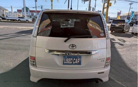 Toyota ISis I, 2013 год, 1 150 003 рублей, 3 фотография