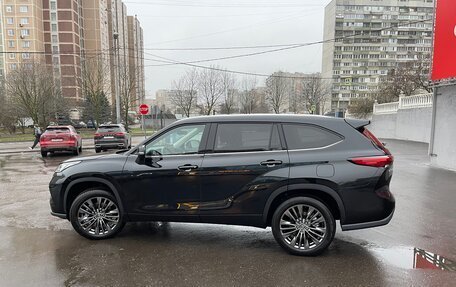 Toyota Highlander, 2025 год, 5 600 000 рублей, 8 фотография