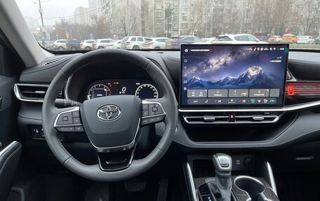 Toyota Highlander, 2025 год, 5 600 000 рублей, 9 фотография