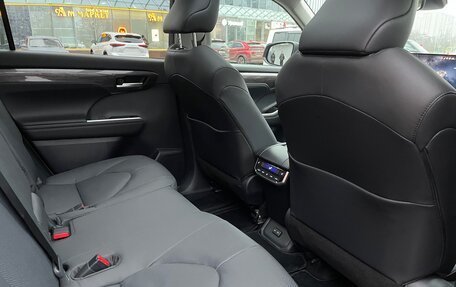 Toyota Highlander, 2025 год, 5 600 000 рублей, 13 фотография