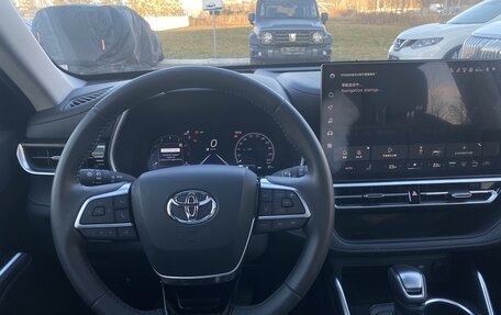 Toyota Highlander, 2025 год, 6 000 000 рублей, 6 фотография