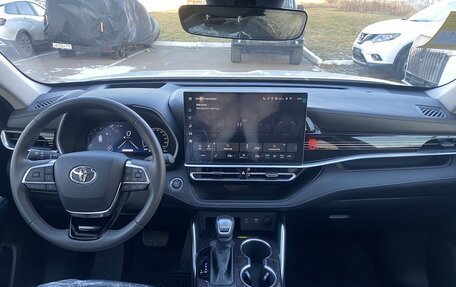 Toyota Highlander, 2025 год, 6 000 000 рублей, 17 фотография