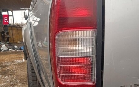 Nissan NP300, 2010 год, 824 500 рублей, 2 фотография