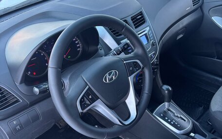 Hyundai Solaris II рестайлинг, 2012 год, 800 000 рублей, 8 фотография