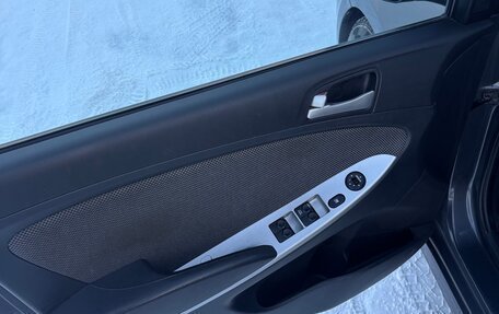 Hyundai Solaris II рестайлинг, 2012 год, 800 000 рублей, 9 фотография