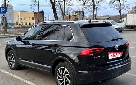 Volkswagen Tiguan II, 2018 год, 2 770 000 рублей, 4 фотография