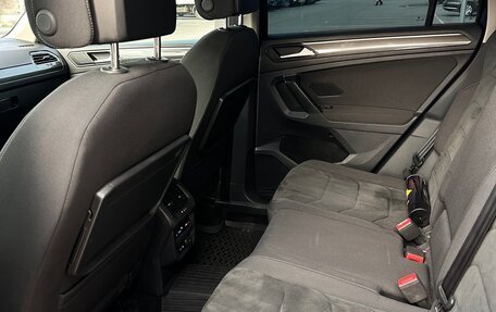 Volkswagen Tiguan II, 2018 год, 2 770 000 рублей, 19 фотография