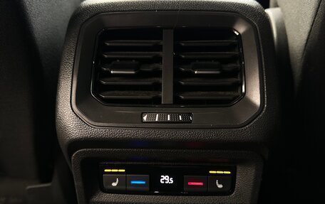 Volkswagen Tiguan II, 2018 год, 2 770 000 рублей, 20 фотография