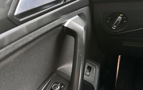 Volkswagen Tiguan II, 2018 год, 2 770 000 рублей, 22 фотография