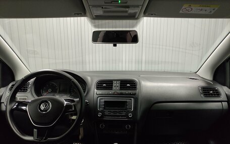 Volkswagen Polo VI (EU Market), 2017 год, 960 000 рублей, 8 фотография