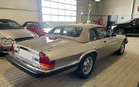 Jaguar XJS Series 1, 1987 год, 9 200 000 рублей, 10 фотография