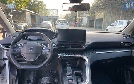 Peugeot 5008 II, 2023 год, 2 250 000 рублей, 9 фотография