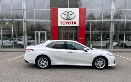 Toyota Camry, 2019 год, 3 250 000 рублей, 4 фотография
