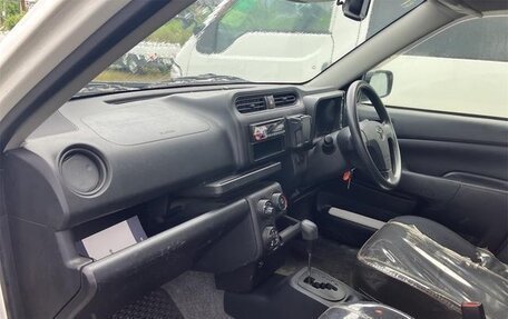 Toyota Probox I, 2020 год, 820 000 рублей, 9 фотография