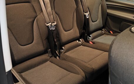 Mercedes-Benz V-Класс, 2019 год, 4 040 000 рублей, 10 фотография