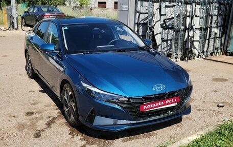 Hyundai Elantra, 2023 год, 2 200 000 рублей, 3 фотография