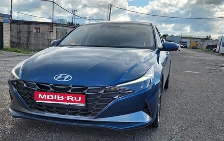 Hyundai Elantra, 2023 год, 2 200 000 рублей, 6 фотография