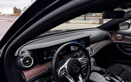 Mercedes-Benz E-Класс, 2016 год, 2 680 000 рублей, 17 фотография