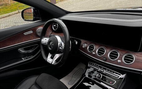 Mercedes-Benz E-Класс, 2016 год, 2 680 000 рублей, 13 фотография