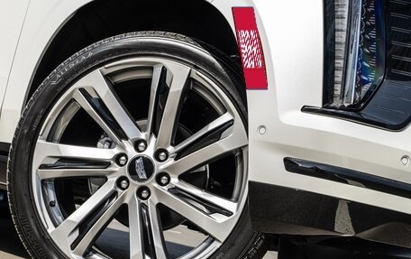 Cadillac Escalade V, 2024 год, 19 490 000 рублей, 5 фотография