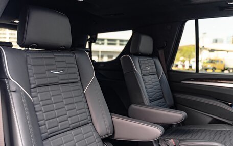Cadillac Escalade V, 2024 год, 19 490 000 рублей, 38 фотография