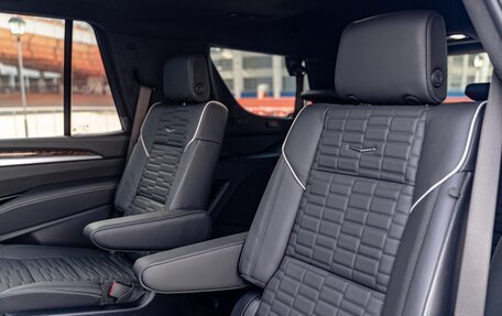 Cadillac Escalade V, 2024 год, 19 490 000 рублей, 34 фотография