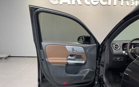 Mercedes-Benz GLB, 2021 год, 2 240 000 рублей, 30 фотография