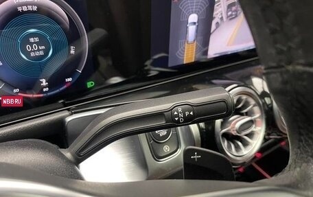 Mercedes-Benz GLB, 2021 год, 2 240 000 рублей, 22 фотография