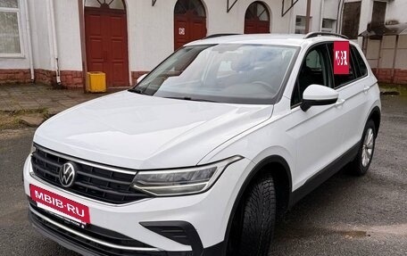 Volkswagen Tiguan II, 2021 год, 2 100 000 рублей, 4 фотография