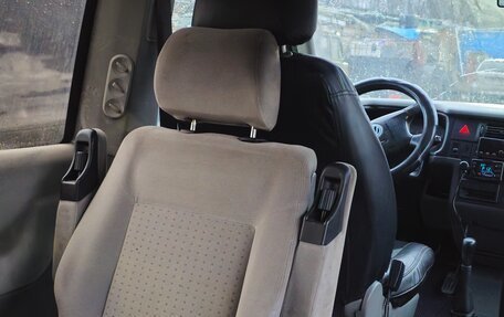 Volkswagen Caravelle T4, 1998 год, 950 000 рублей, 7 фотография