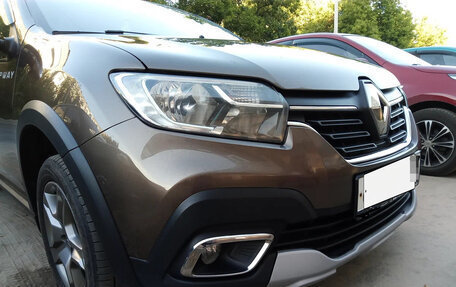 Renault Logan II, 2022 год, 1 700 000 рублей, 1 фотография