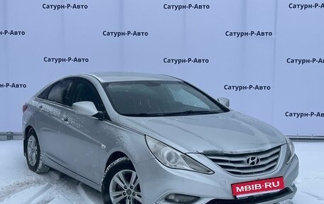 Hyundai Sonata VI, 2010 год, 650 000 рублей, 4 фотография