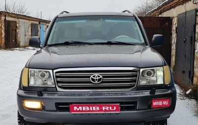 Toyota Land Cruiser 100 рестайлинг 2, 2004 год, 1 150 000 рублей, 1 фотография