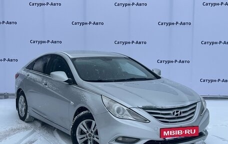 Hyundai Sonata VI, 2010 год, 650 000 рублей, 3 фотография