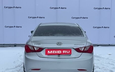 Hyundai Sonata VI, 2010 год, 650 000 рублей, 6 фотография