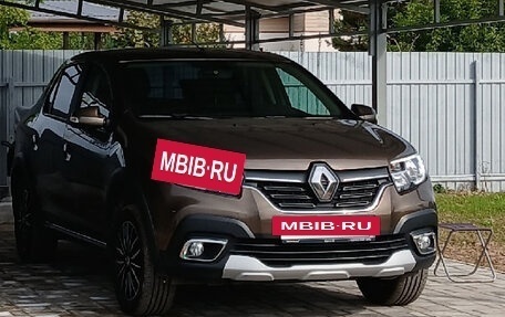 Renault Logan II, 2022 год, 1 700 000 рублей, 2 фотография