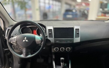 Mitsubishi Outlander III рестайлинг 3, 2007 год, 899 000 рублей, 12 фотография