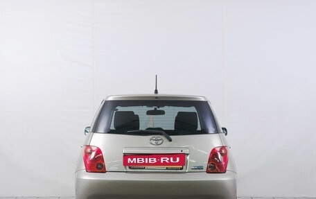 Toyota Ist II, 2003 год, 569 000 рублей, 5 фотография